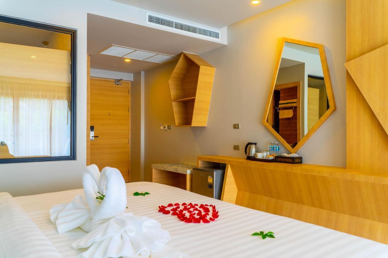 Golden Paradise Hotel - Sha Plus Karon Exterior photo