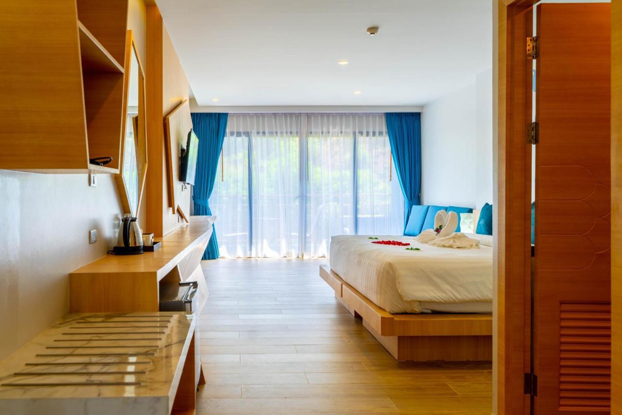 Golden Paradise Hotel - Sha Plus Karon Exterior photo