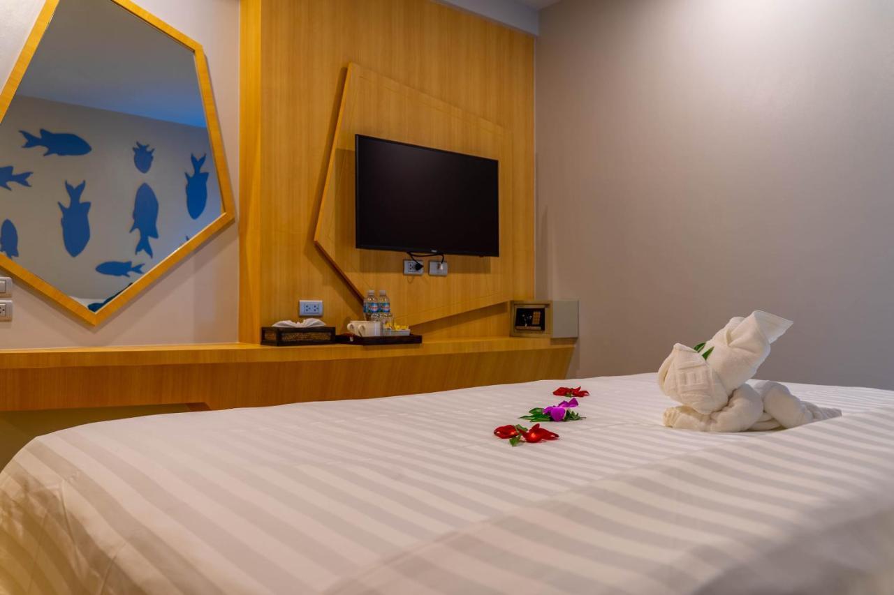 Golden Paradise Hotel - Sha Plus Karon Exterior photo